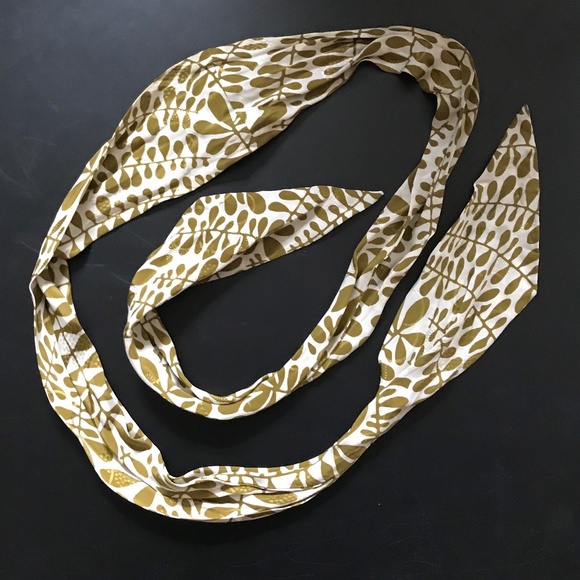 Trina Turk~ unique printed, long Silk Scarf - Picture 4 of 8
